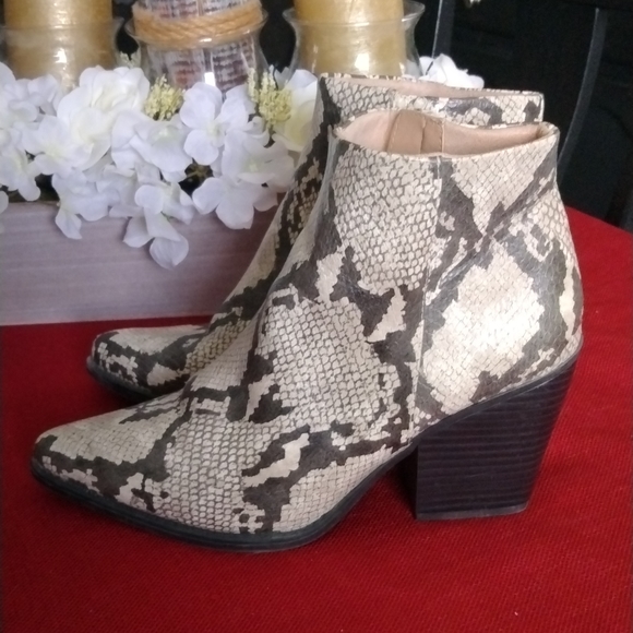 SOUL NATURALIZER BOOTIES SNAKE PRINT - Picture 3 of 7